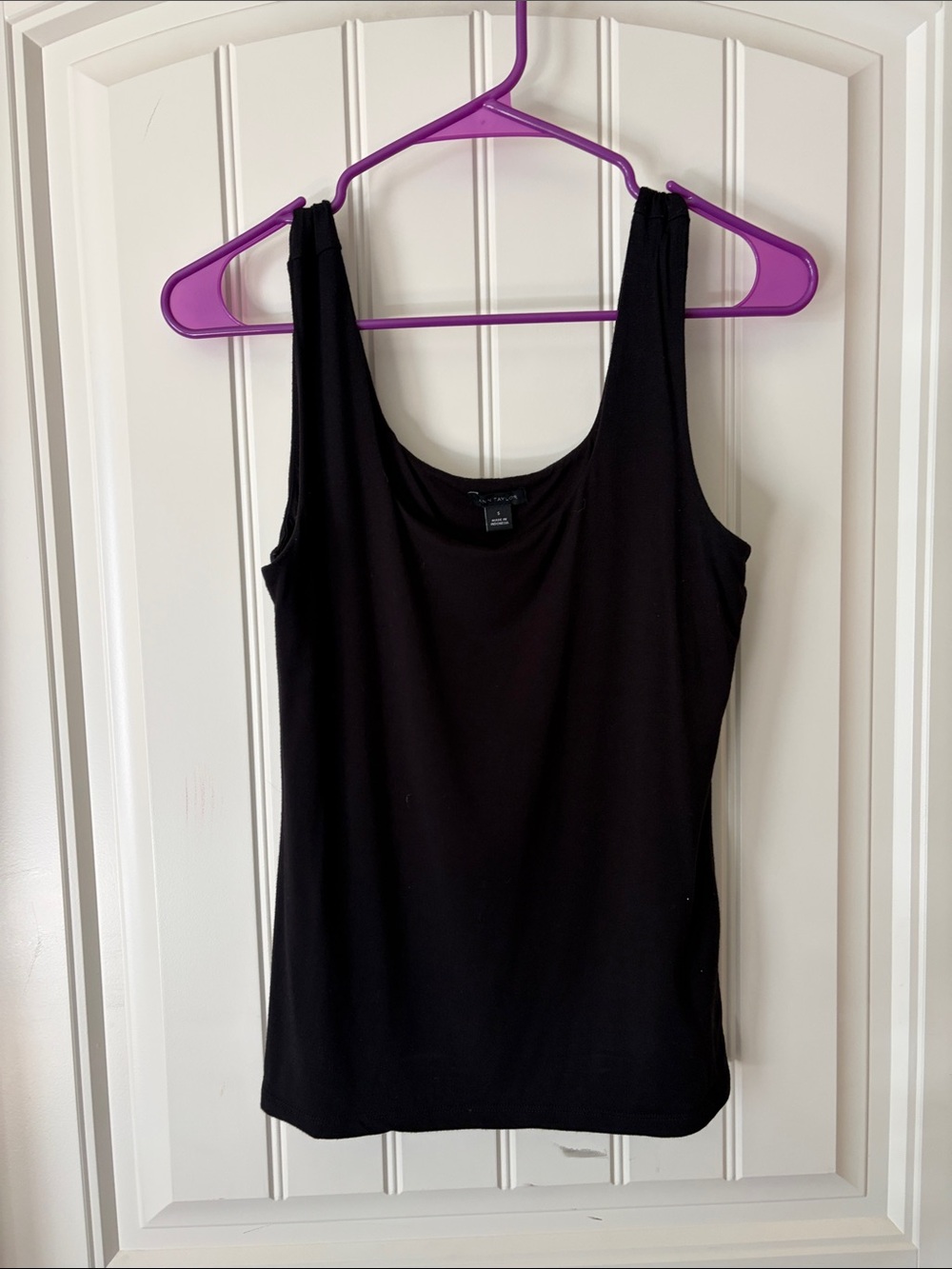 Ann Taylor Black Scoop Neck Tank